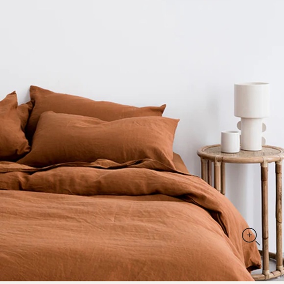 Cultiver Linen Euro Sham/ Pillowcase in gorgeous rich Cedar color. Envelope back - Picture 16 of 16